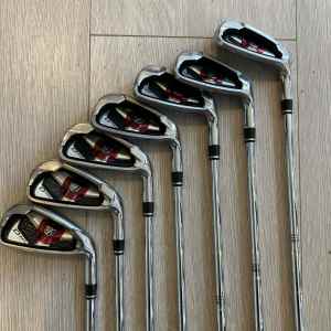 Wilson D100 Jernsæt – G-5 i Regular flex